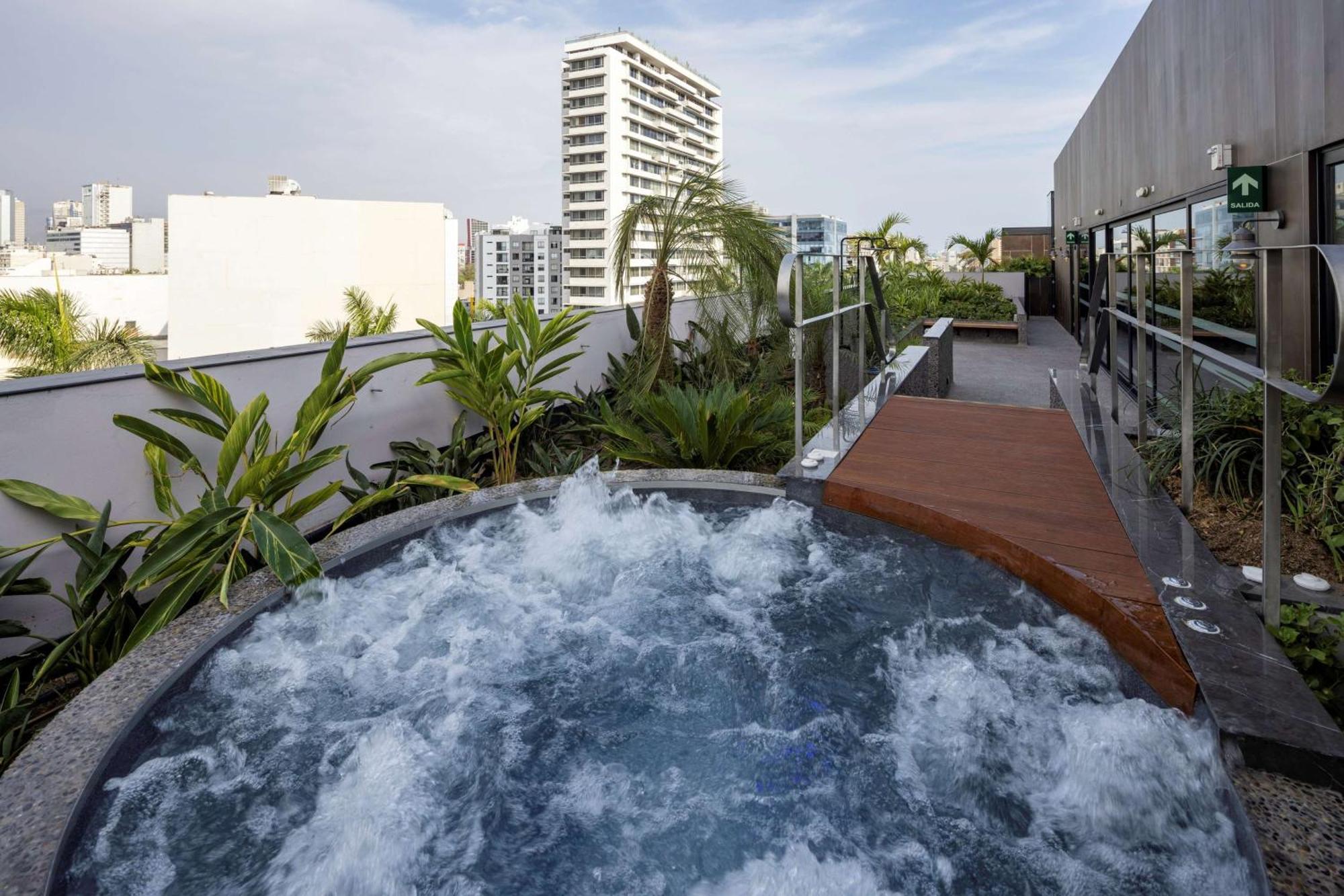 ホテル Doubletree By Hilton Lima San Isidro エクステリア 写真
