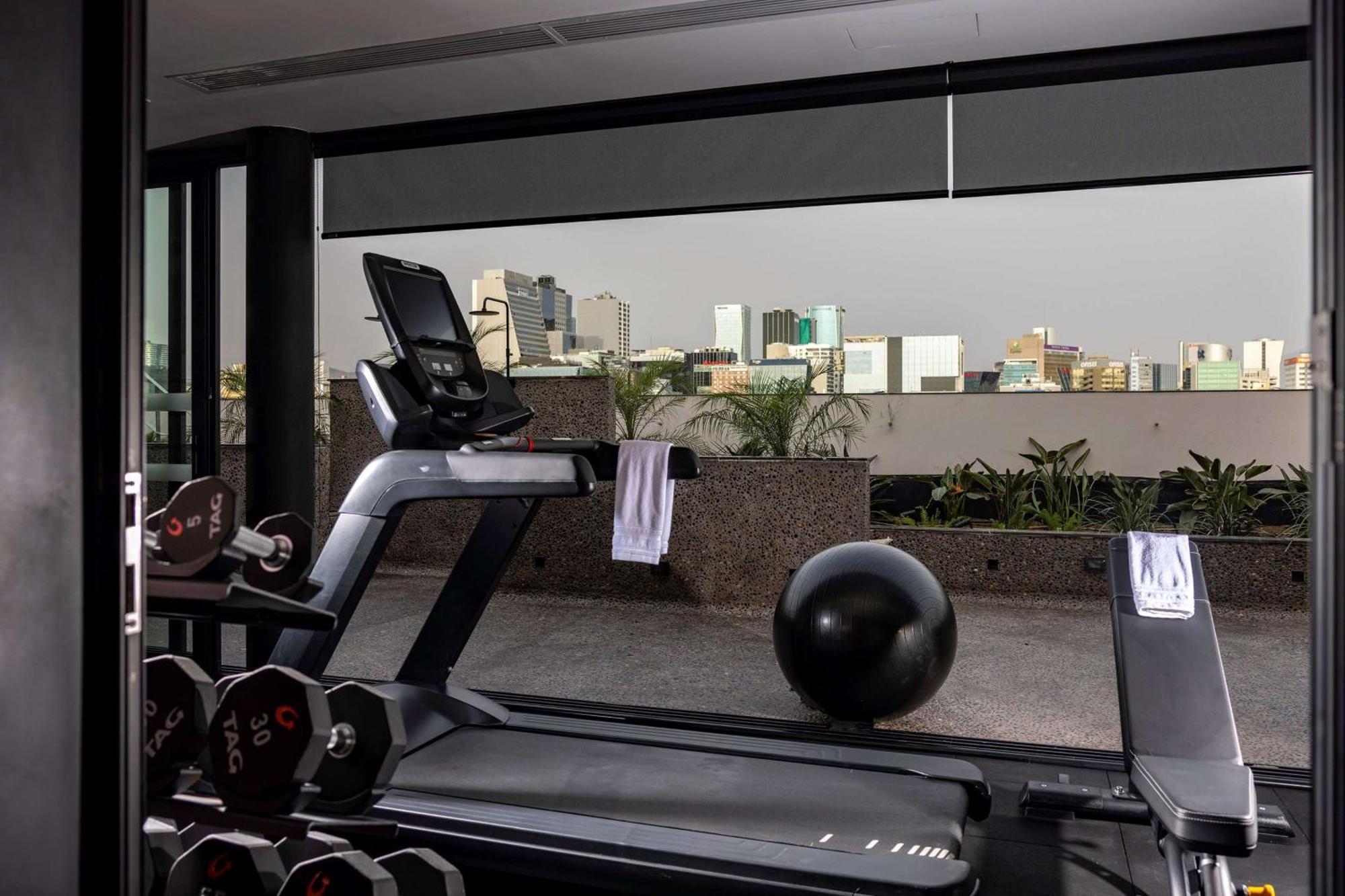 ホテル Doubletree By Hilton Lima San Isidro エクステリア 写真